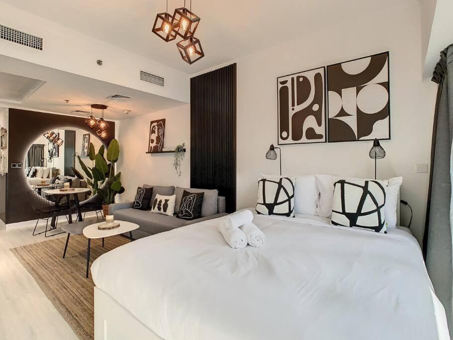 Luxury Modern Studio In Jlt With Amazing View & Rooftop Pool - Sleeps 3 Dubai Exterior foto